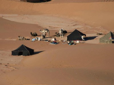 Passi nel silenzio. In cammino nei deserti di Marocco e Tunisia (2010-2012)