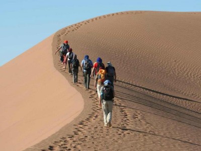 Passi nel silenzio. In cammino nei deserti di Marocco e Tunisia (2010-2012)
