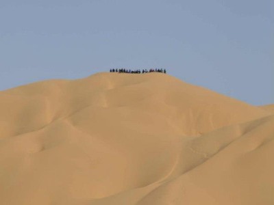 Passi nel silenzio. In cammino nei deserti di Marocco e Tunisia (2010-2012)